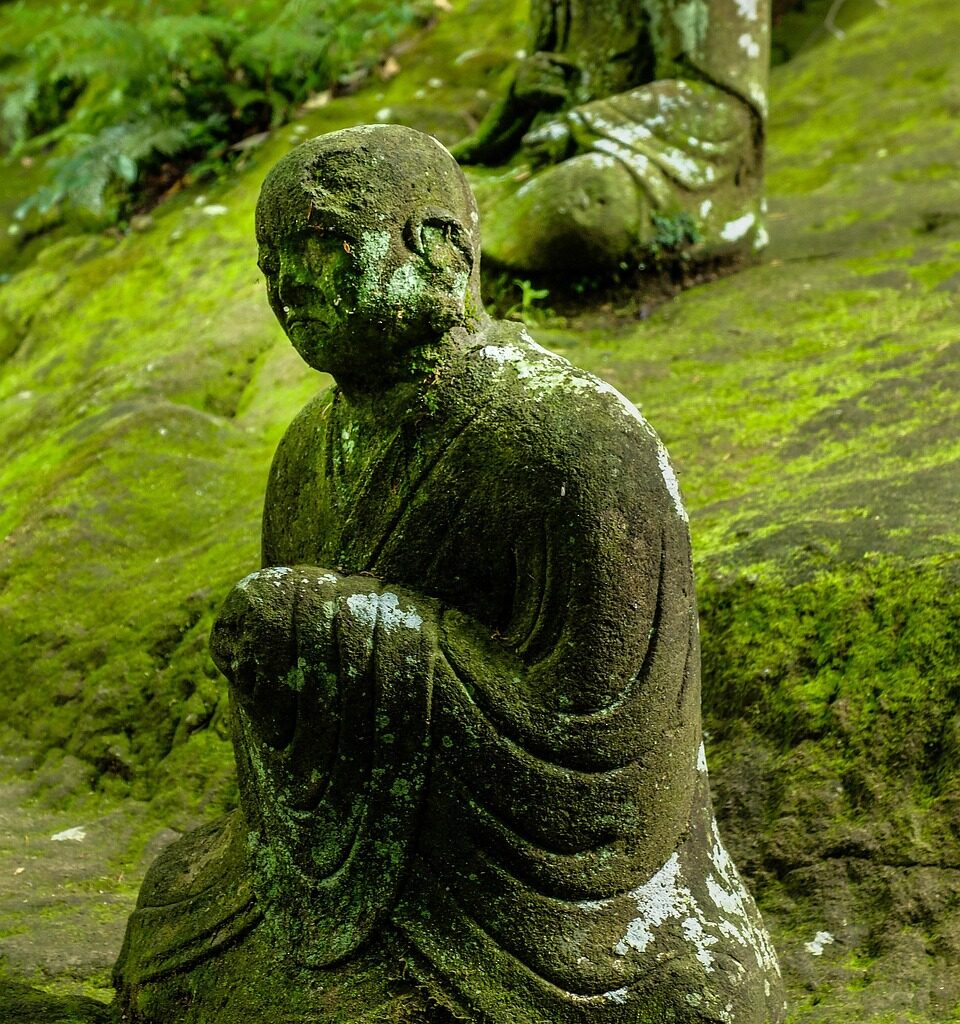 buddha, buddha purnima, statue, moss, sculpture, buddha statue, japan, buddhism, meditation, meditate, zen, mossy, park, kumamoto
